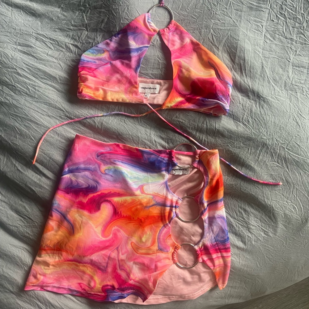 Revolve Superdown set - Picture 2 of 4
